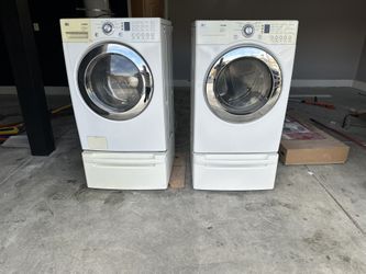 LG WASHER AND DRYER