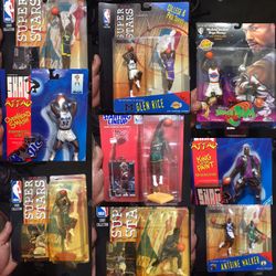 Old basketball 🏀 figures