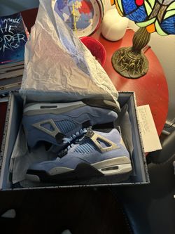 Jordan 4 University Blue