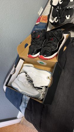 Little kids shoes 9c and some 8c