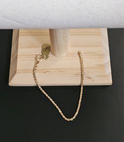 14k Gold Bracelet 7 Inch