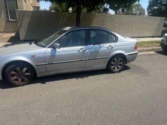 2005 BMW 3-Series Sedan