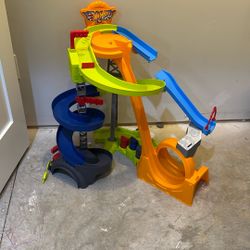 Little People Hot Wheels Stunt Track