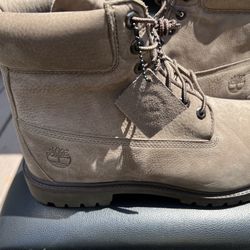 Timberland Boots classic 6” Original  New!!! Never Worn.