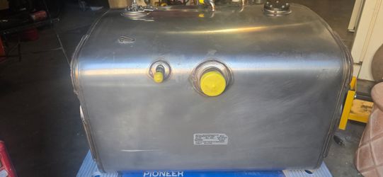 Isuzu 30 Gallon Stainless Steel Fuel Tank