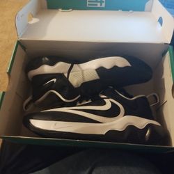 Nike Giannis Immortality 3 Low Black White