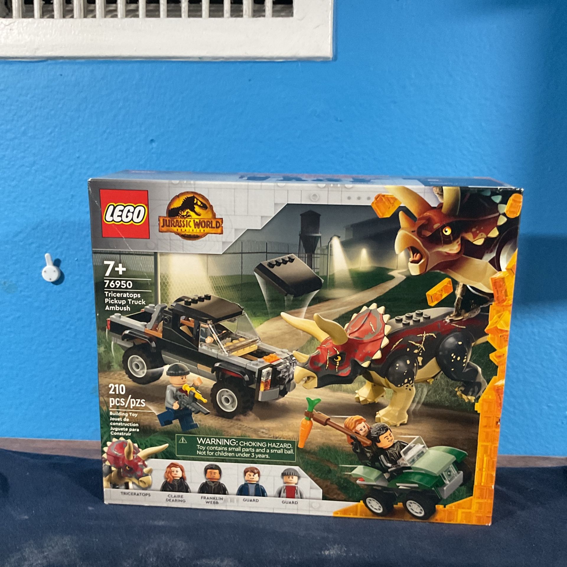 Jurassic World 76950
