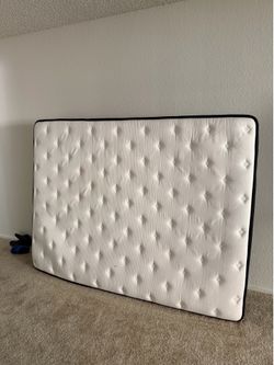 Queen Bed