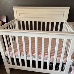 Mini Crib -white