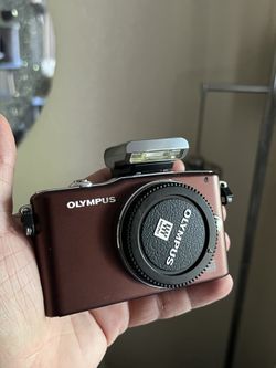 OLYMPUS PEN Mini E-PM1 Brown 12.3MP Digital Camera Body