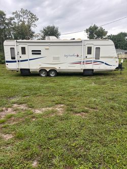 Rv travel trailer