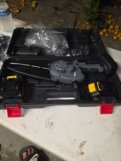 Soarfly 8in cordless saw