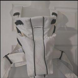 BabyBjörn White Baby Carrier