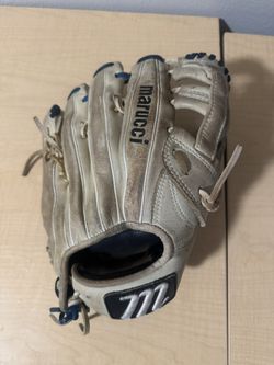 Marucci Glove