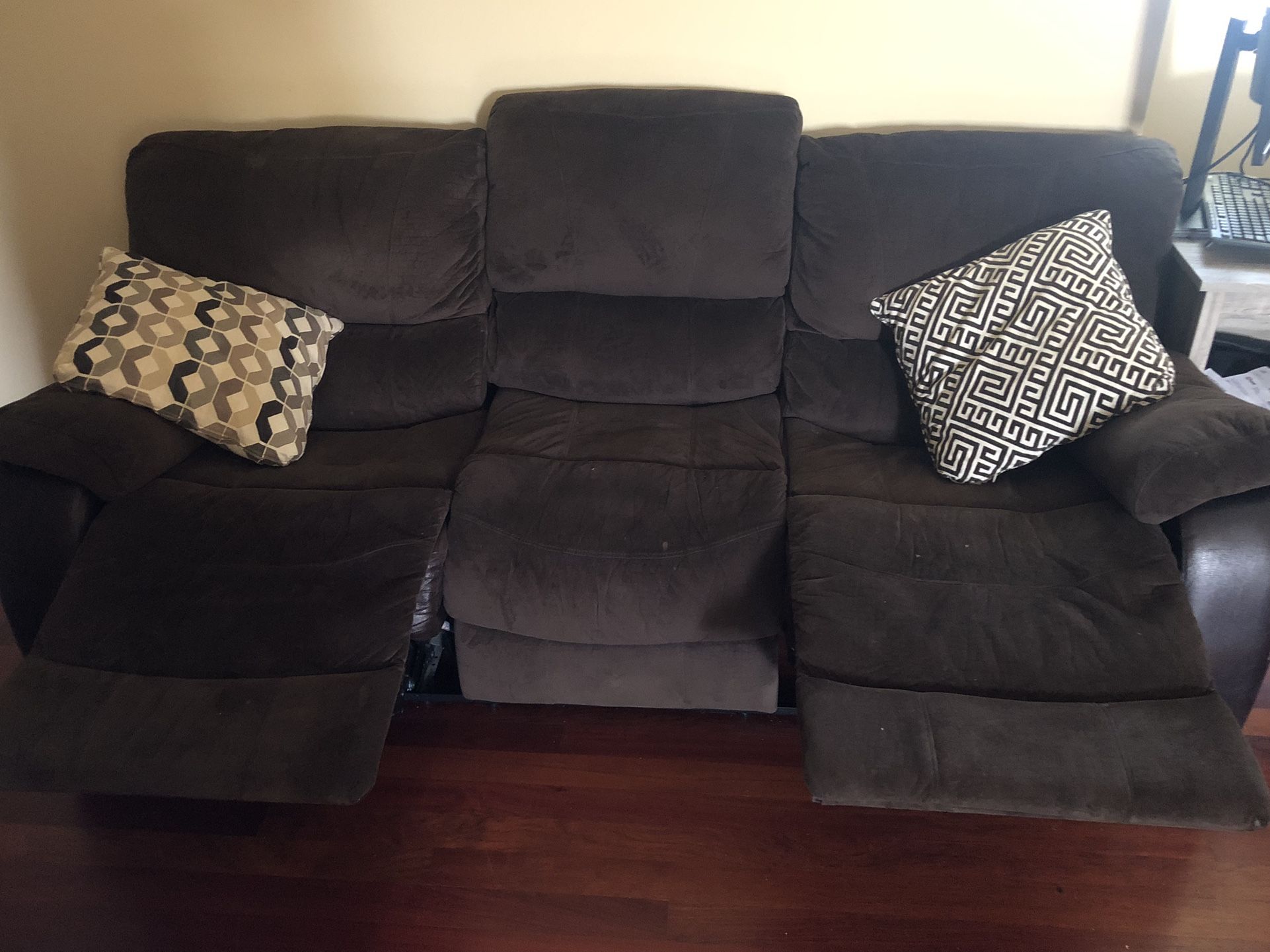 Sofas Recliners