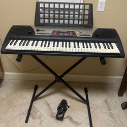 Keyboard 61-key Yamaha with Stand, Adapter and Foot Pedal