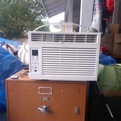 GE In Window Air Conditioning Unit $75 Obo