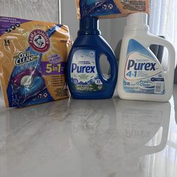 Laundry detergent bundle
