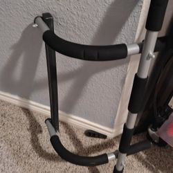 Pull Up Bar 