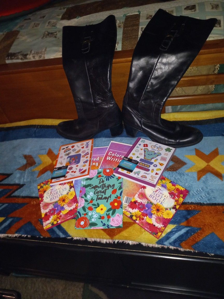 Liz Claiborne (Marley)boots Sz 81/2 A&F Bag And 7 Journal Books