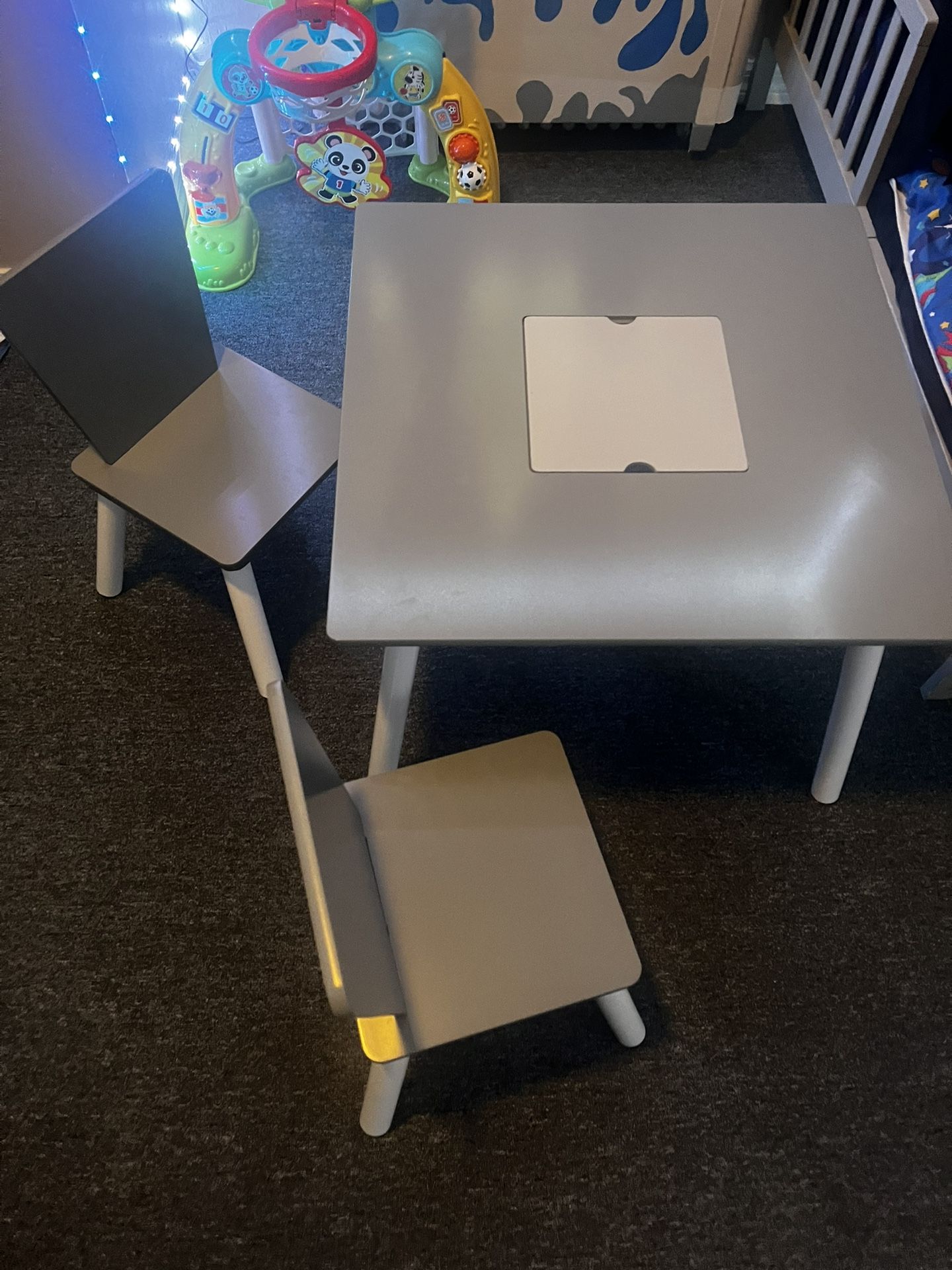 Toddler Table With Two Chairs 