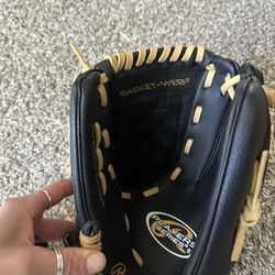 Rawlings Fast Pitch Softball glove 11 1/2 Inch
