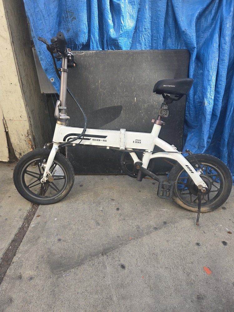 Electric Folding Bike (Swangtron EB 5 E Bike)