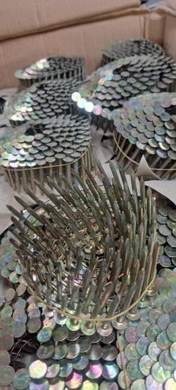 Coiled Roofing Nails 1½"