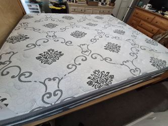 Cal King Mattress / Colchon Cal King