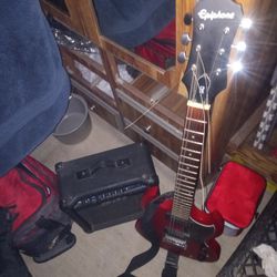 Epiphone (SG) Electric Guitar/ With Amplifier 
