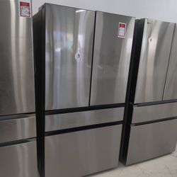 New Samsung - BESPOKE 29 cu. ft. 4-Door French Door Smart Refrigerator with Beverage Center - Stainl