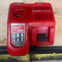 Milwaukee fast charger
