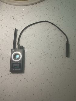 Hidden Camera Detectors, 3-in-1 GPS Tracker and Bug detector