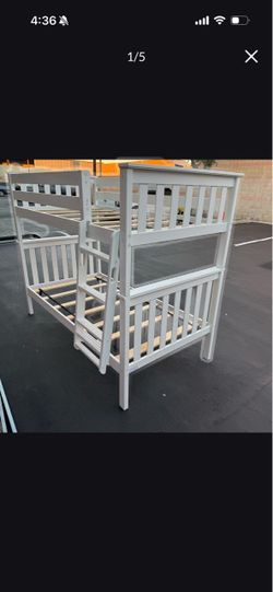 MaxWood Classic Twin Size Solid Wood Bunk Bed White Very Good Condition