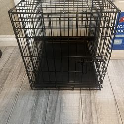 Small Dog Wire Crate 24” – Fold & Carry – Like New