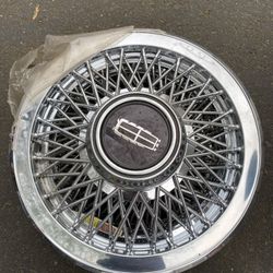 Set Of Four vintage Lincoln Hubcaps 