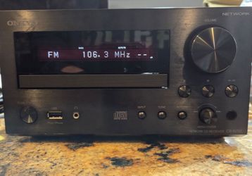Onkyo CR N755 receiver