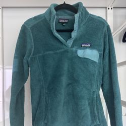 Women’s Patagonia Fleece Jacket