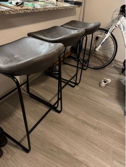 Bar Stools (pickup BY FRI) best offer