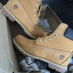 Timberlands Women’s Boots 