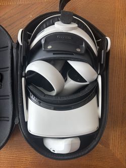 Meta quest 2 VR Headset + Bondir Case