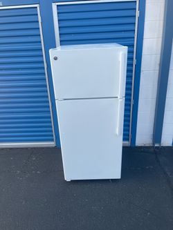 General Electric 30” REFRIGERATOR *WARRANTY* FRIDGE  **free Delivery** Refrigerador hielera