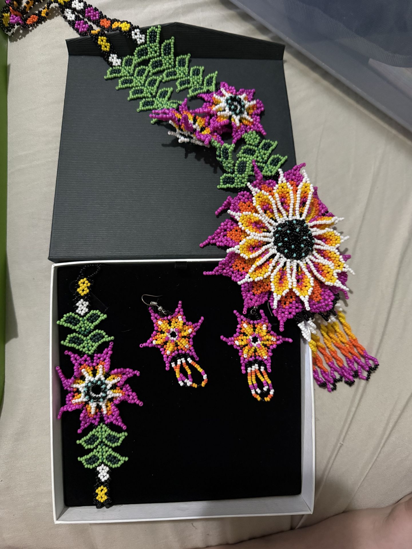 Handmade jewelry set