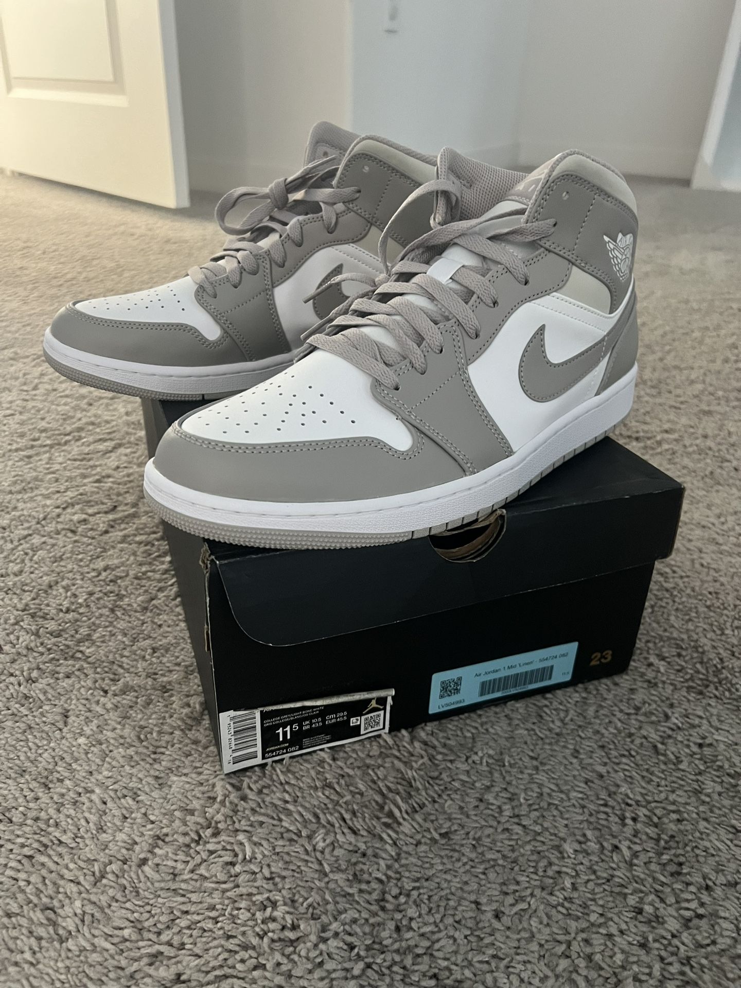 Brand New Jordan 1 Mid “Linen”