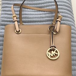 Michael Kors Tote