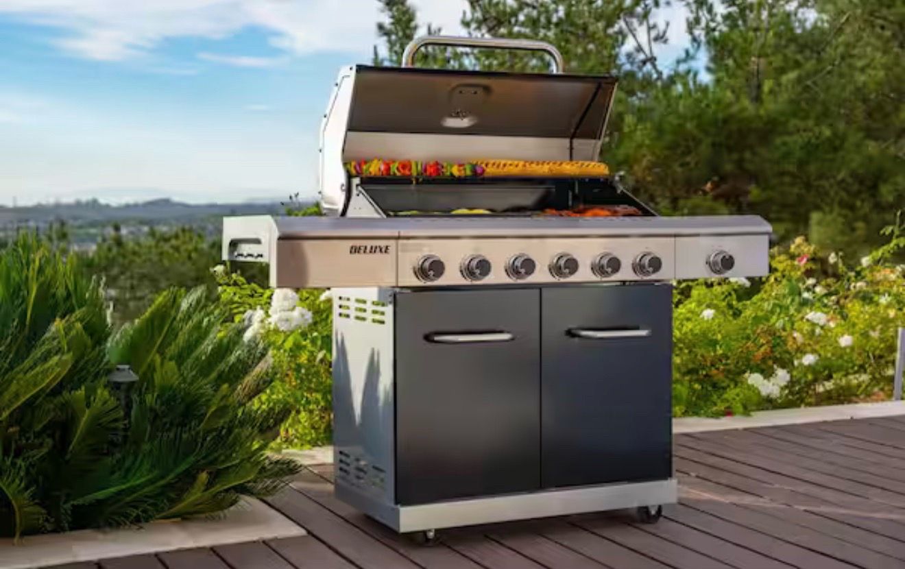 Nexgrill Deluxe 6-Burner Dual Fuel Gas Grill