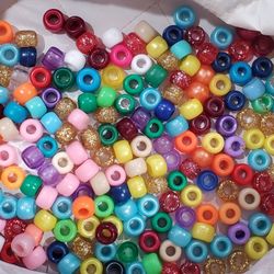 Fun Pearl Mix Plastic Pony Beads 6 x 9mm, 210 beads

Pearlized plastic pony beads with a subtle shimmer and imitation pearl look.

Beads size is about