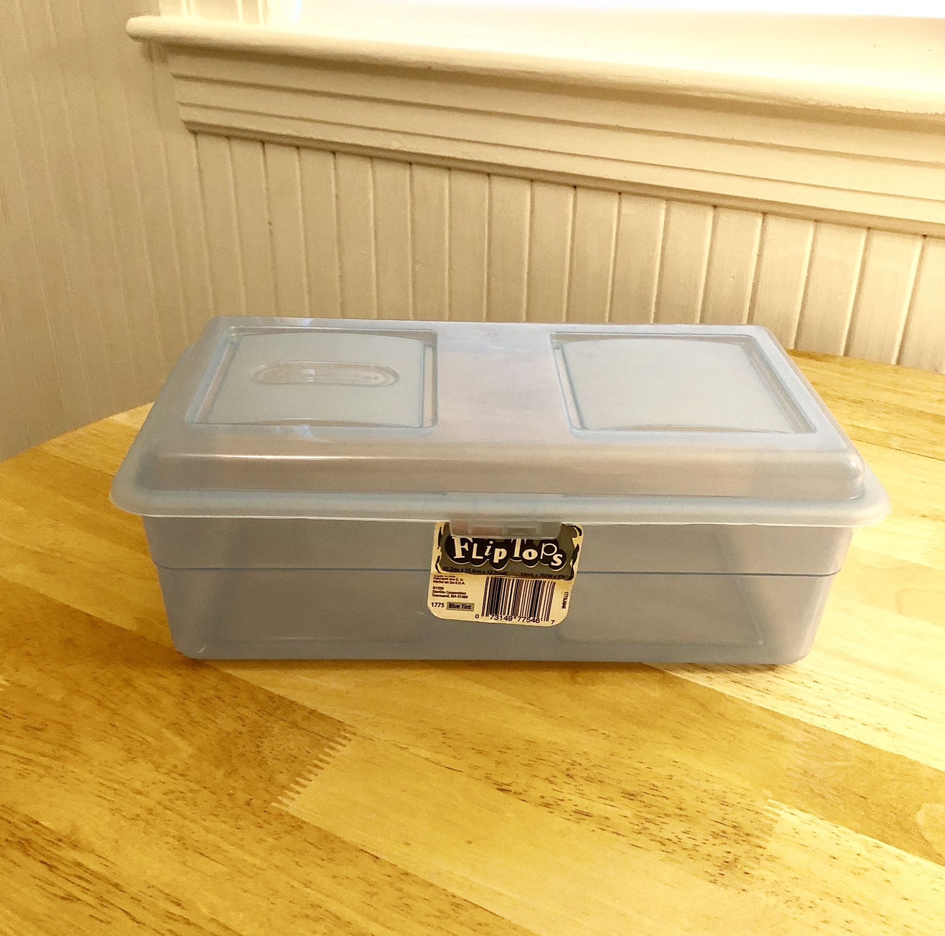 Sterilite Container