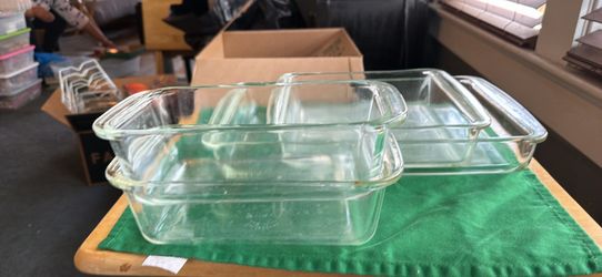 Pyrex bakeware