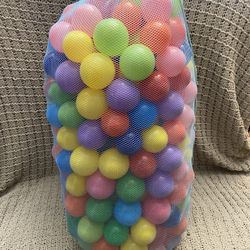 Plastic Colorful Balls